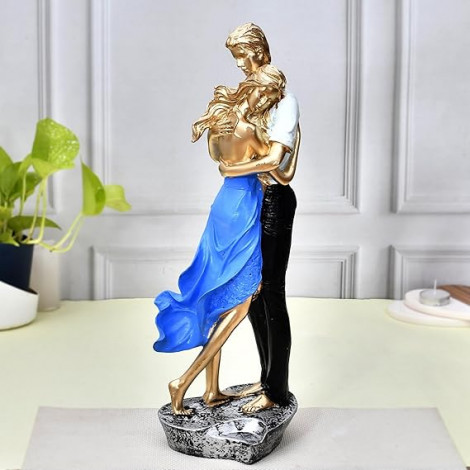 Romantic Valentine Couple Statue Figurine